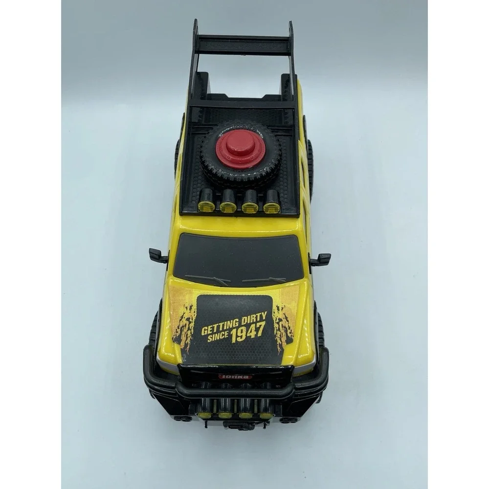 Hasbro Tonka 2012 Funrise To4 Pressed Steel Road Service Rrecker Tow Truck